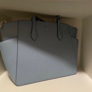 Michael kors tote